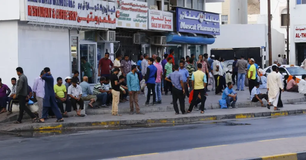 Dozens of Foreign Workers Arrested in Oman for Law Violations