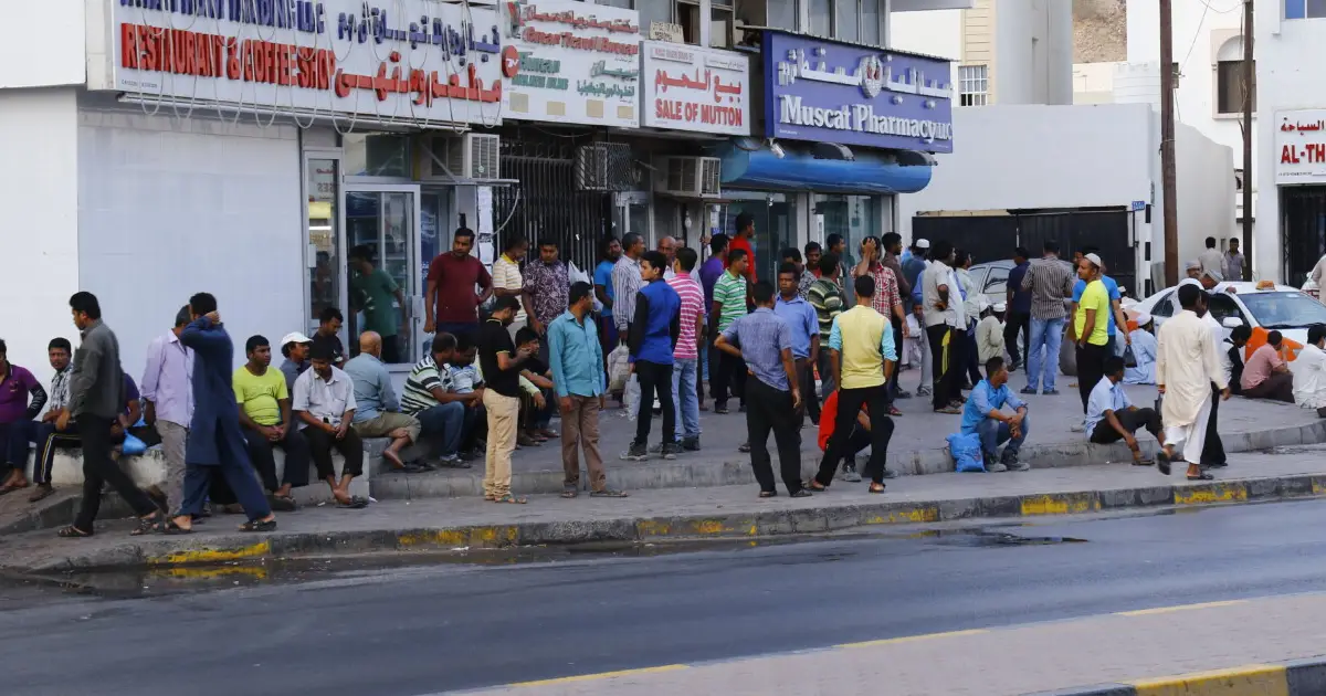 Dozens of Foreign Workers Arrested in Oman for Law Violations
